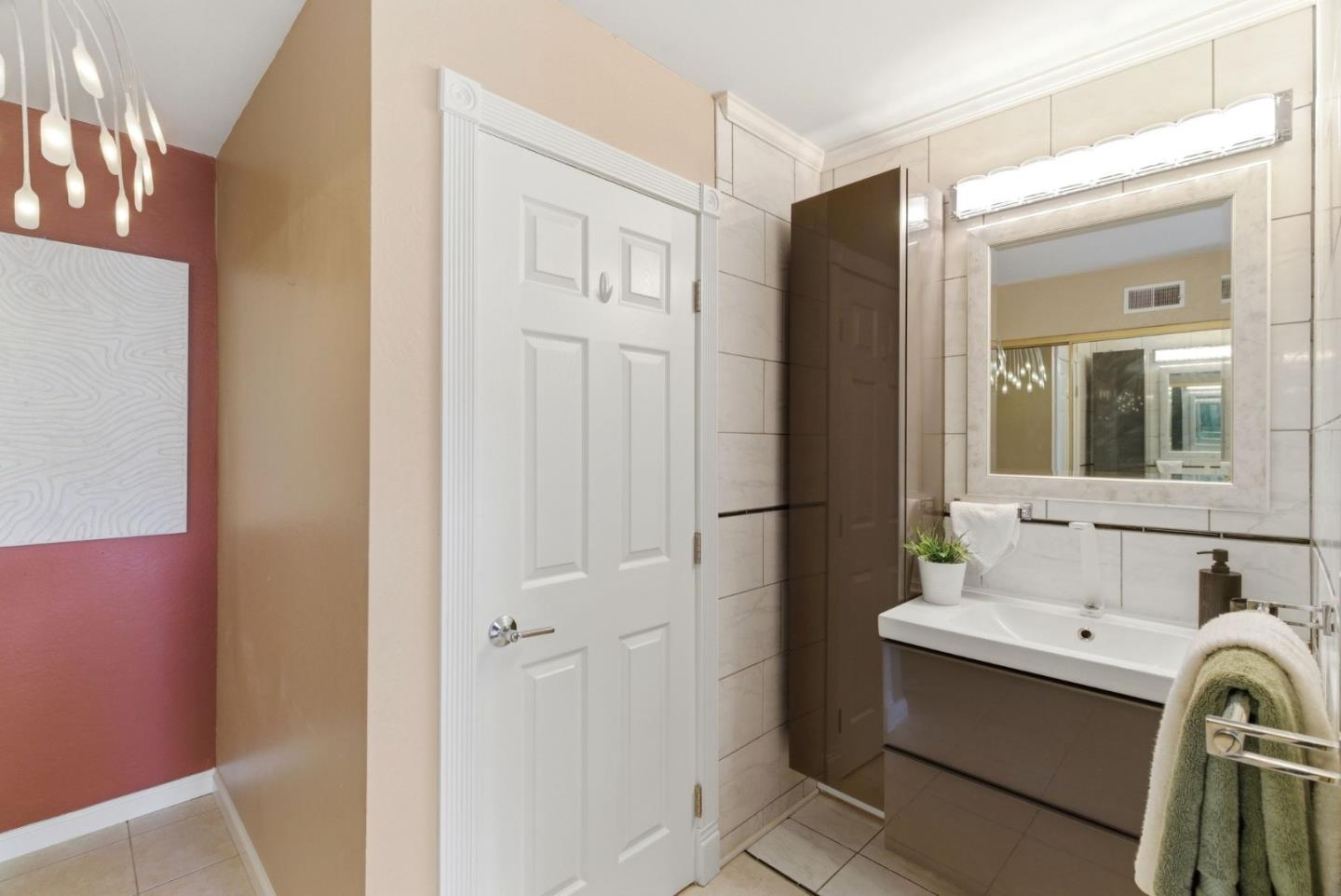 Photo #8: ML82049060 Listing: Photo #8