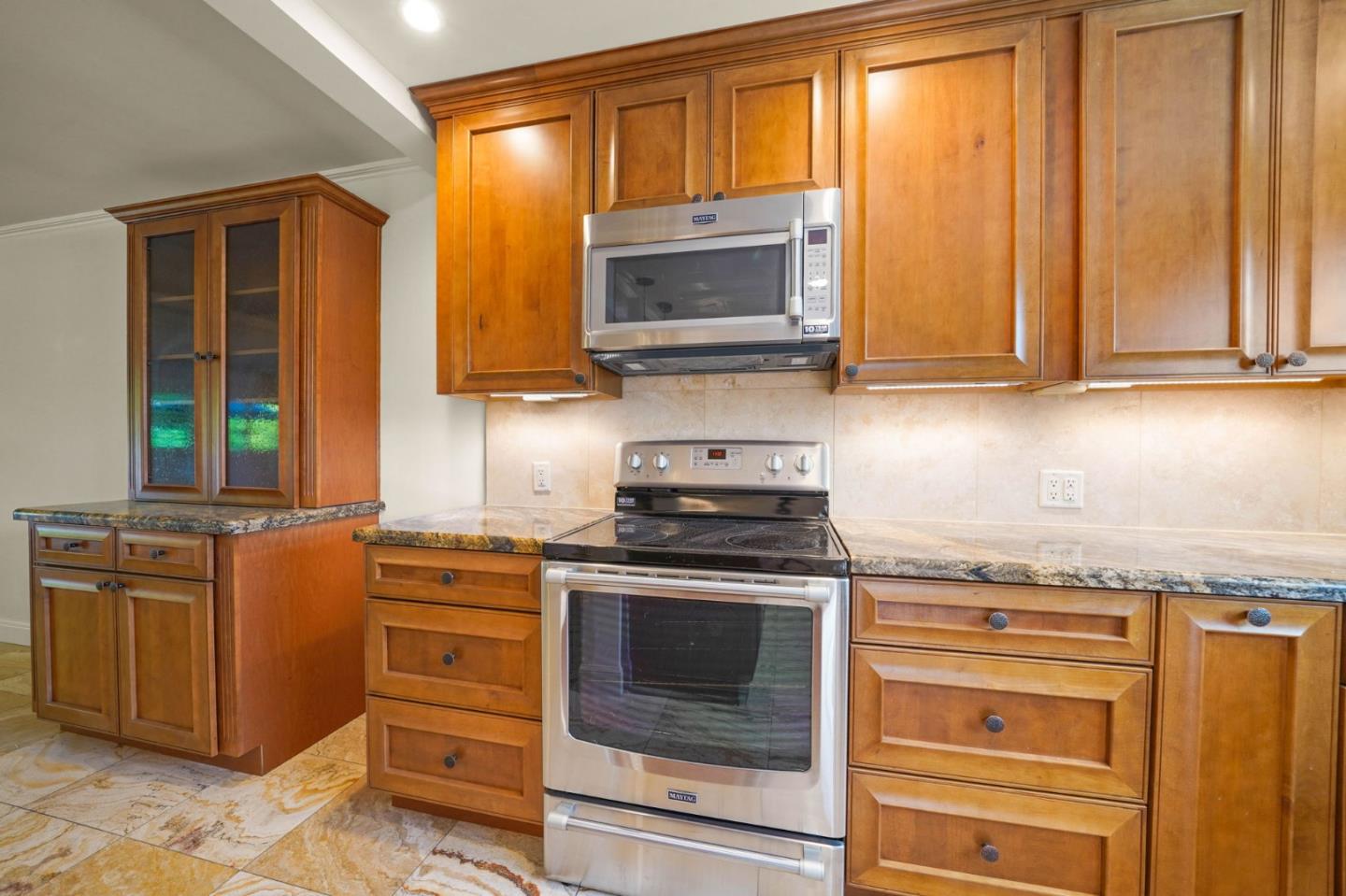 Photo #15: ML82049098 Listing: Photo #15