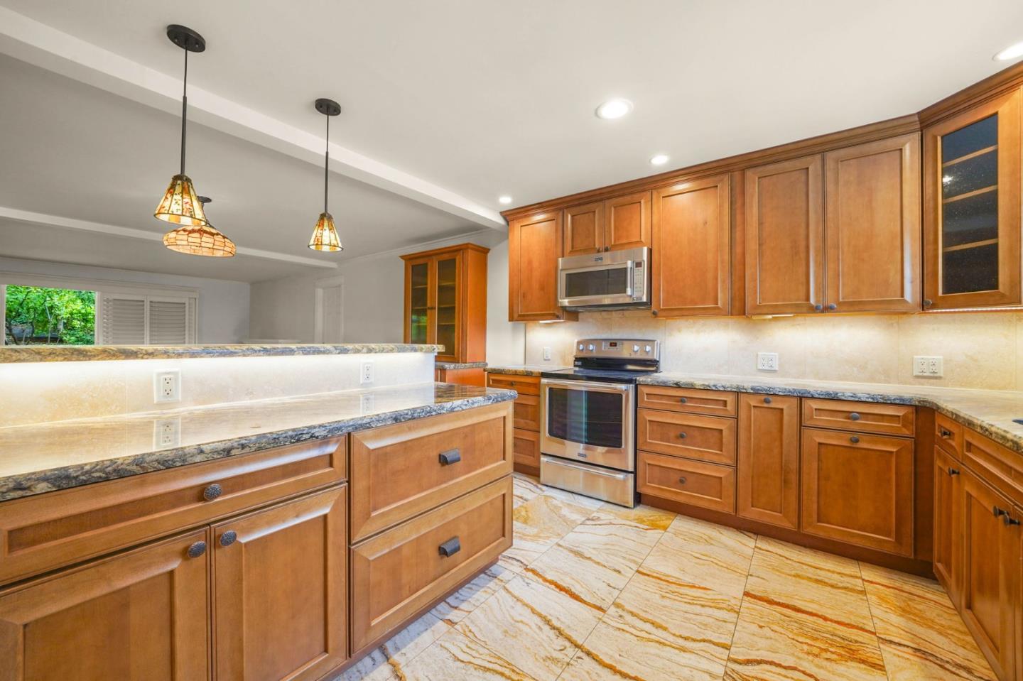 Photo #16: ML82049098 Listing: Photo #16