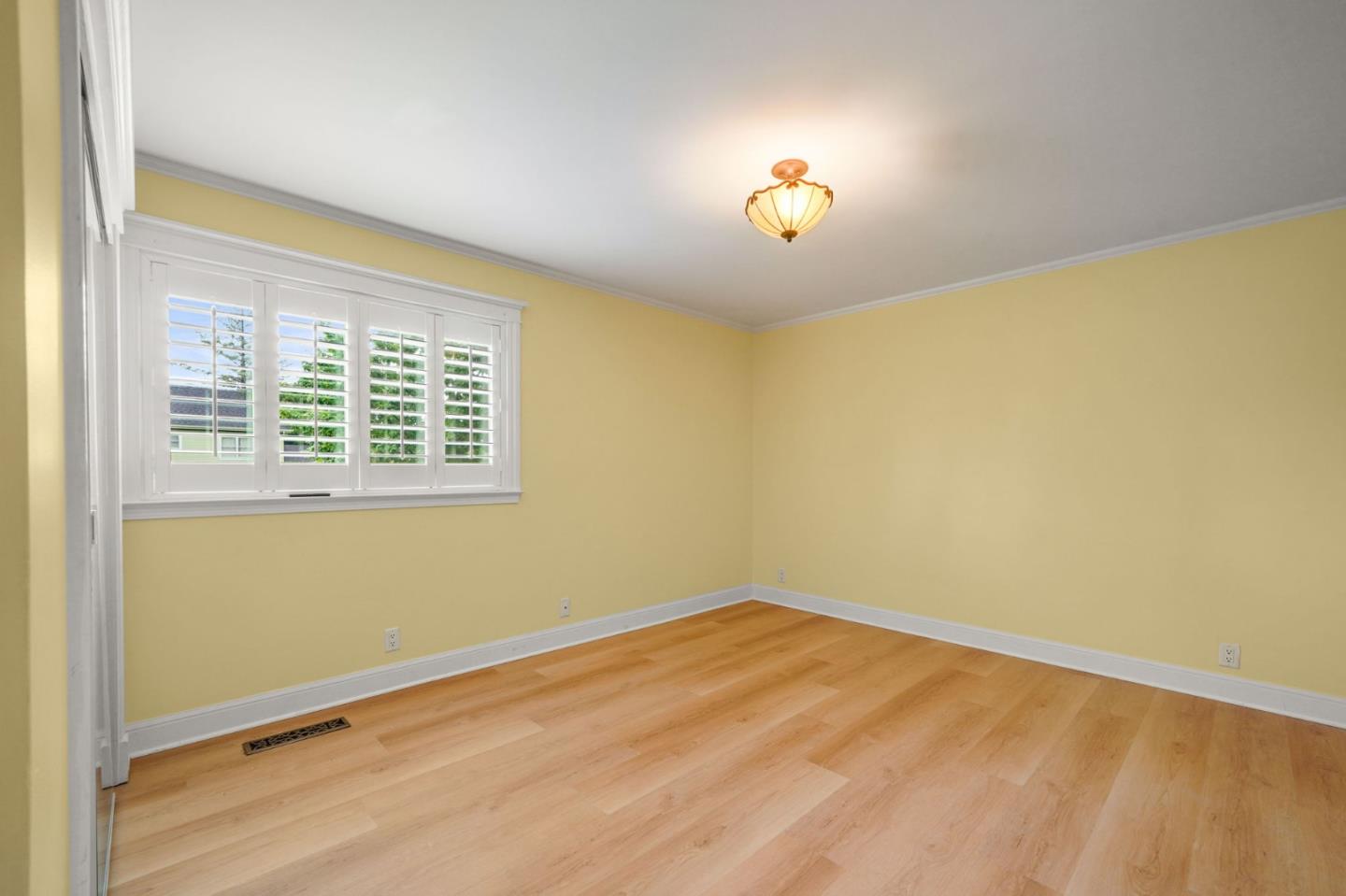 Photo #23: ML82049098 Listing: Photo #23