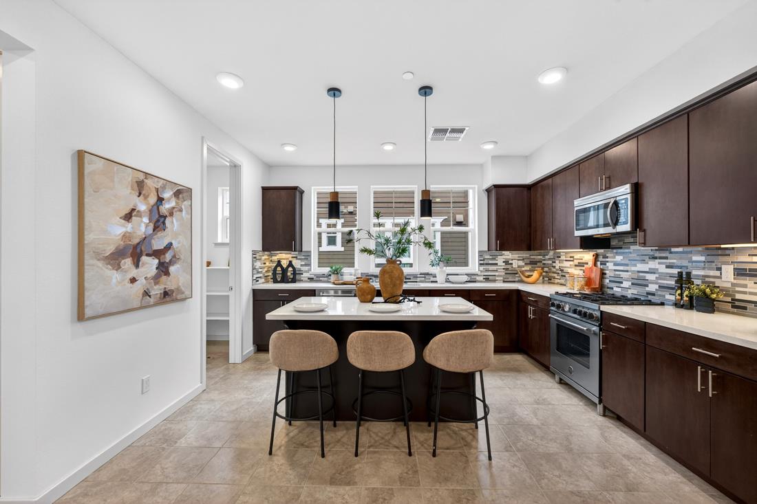 Photo #14: ML82049102 Listing: Photo #14