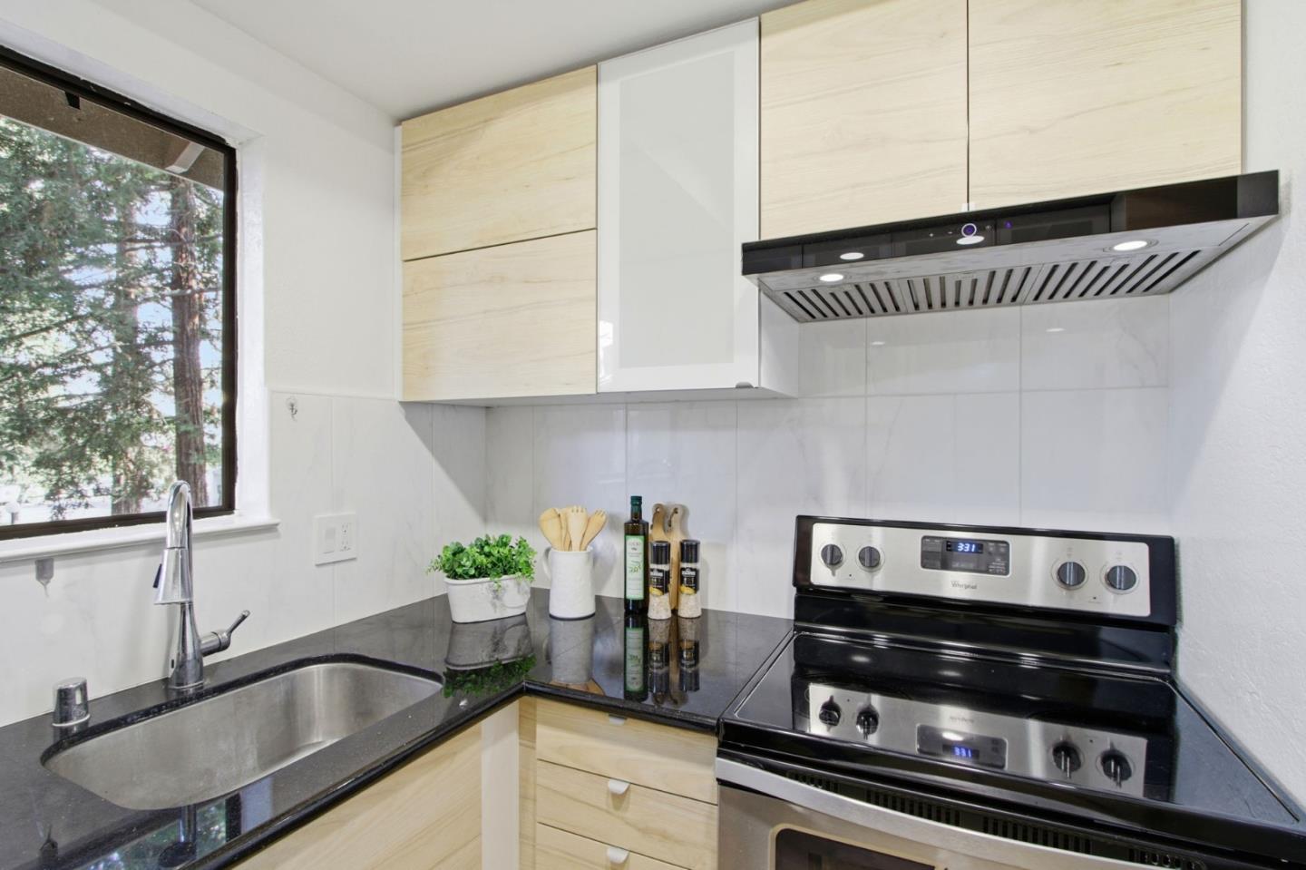 Photo #8: ML82049115 Listing: Photo #8