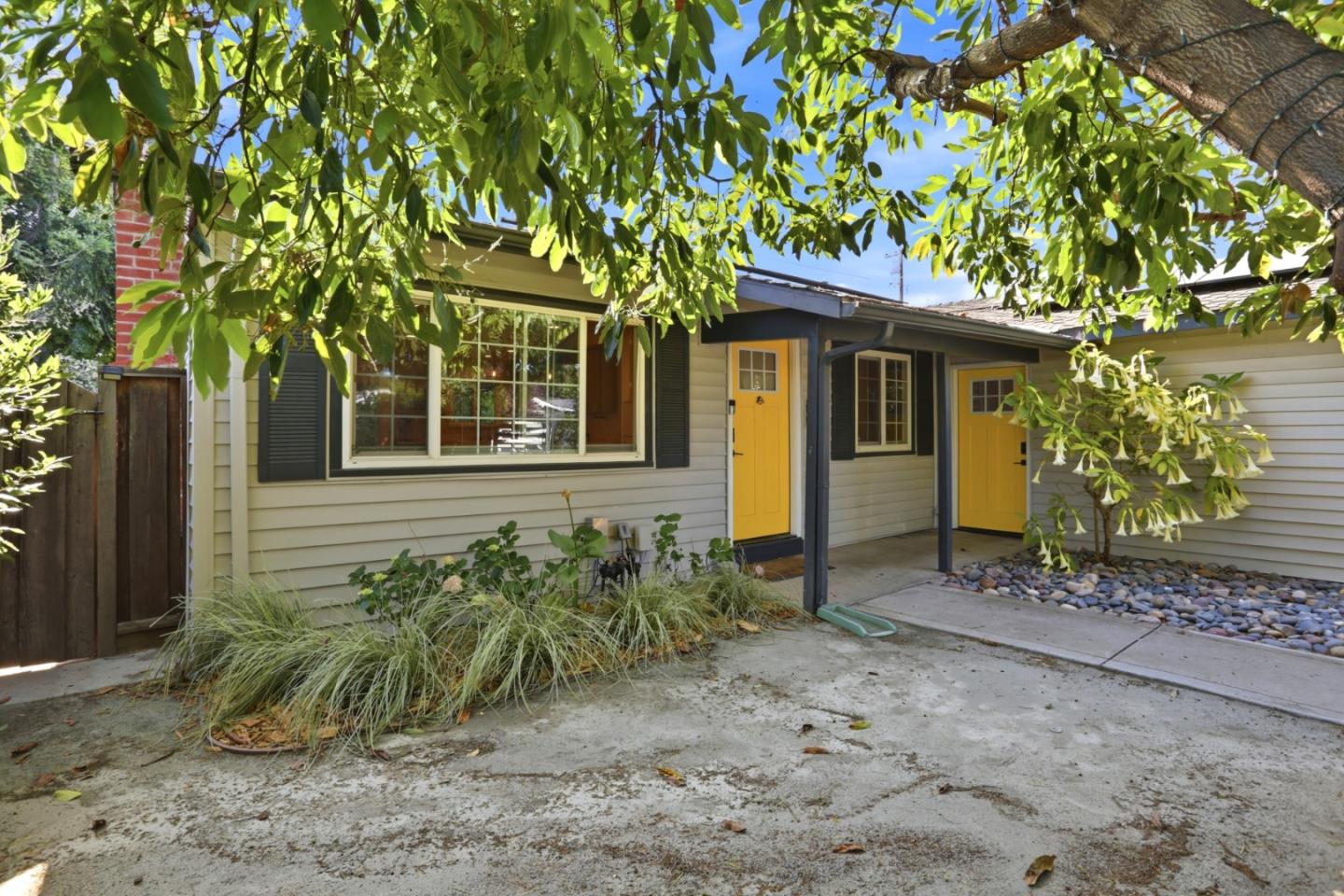 Front Image Thumbnail for ML82049179