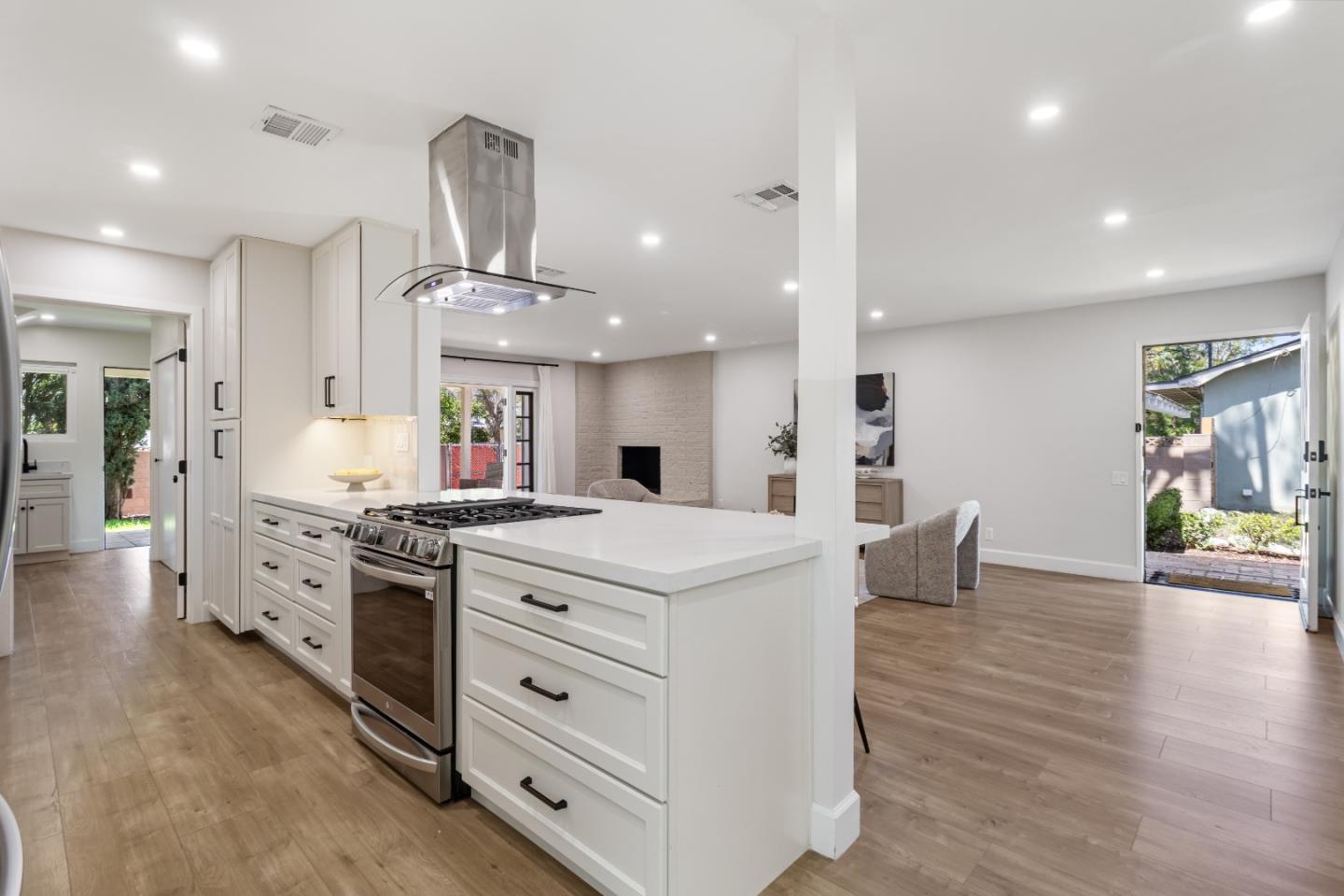 24022 Vanowen St, Los Angeles, CA 91307 photo 13