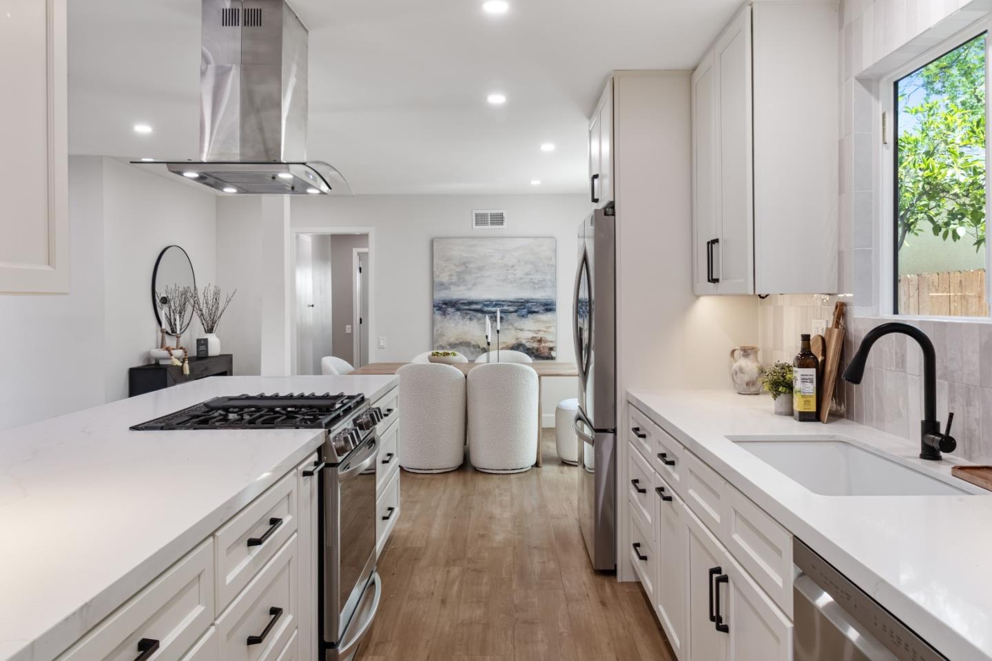 24022 Vanowen St, Los Angeles, CA 91307 photo 9