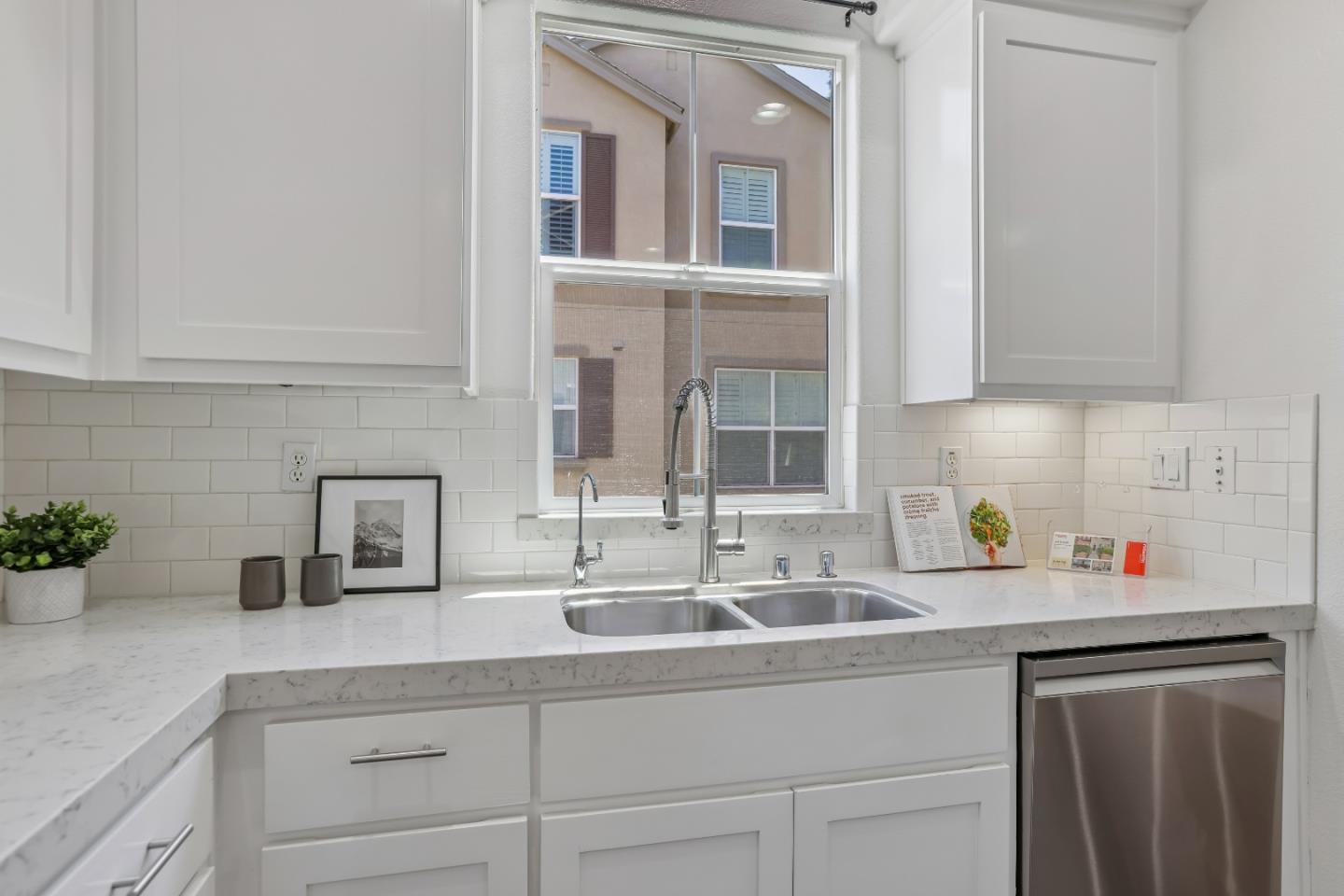 Photo #14: ML82049248 Listing: Photo #14