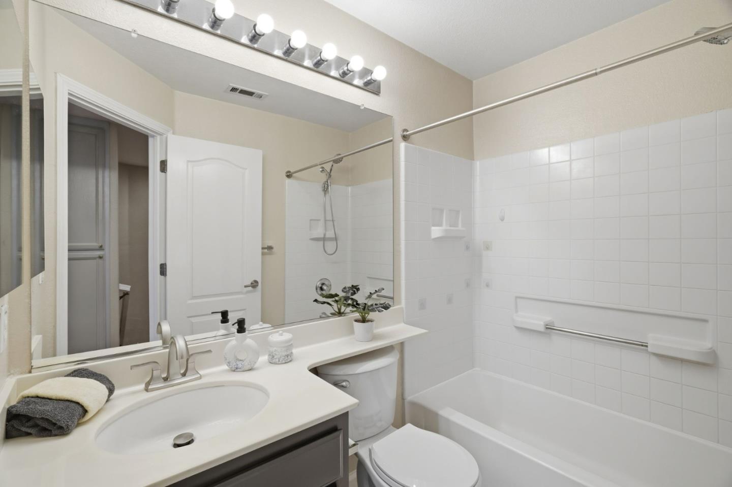 Photo #26: ML82049274 Listing: Photo #26