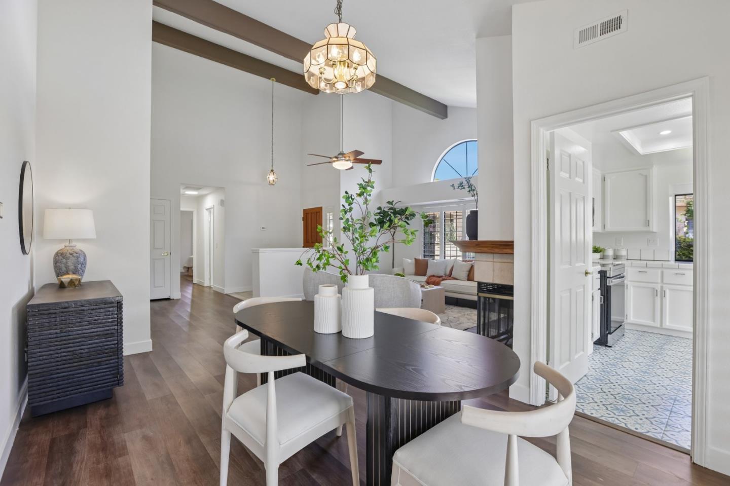 Photo #7: ML82049329 Listing: Photo #7