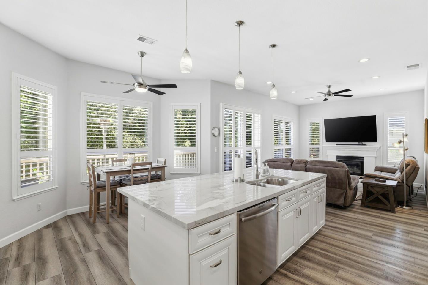 Photo #7: ML82049346 Listing: Photo #7