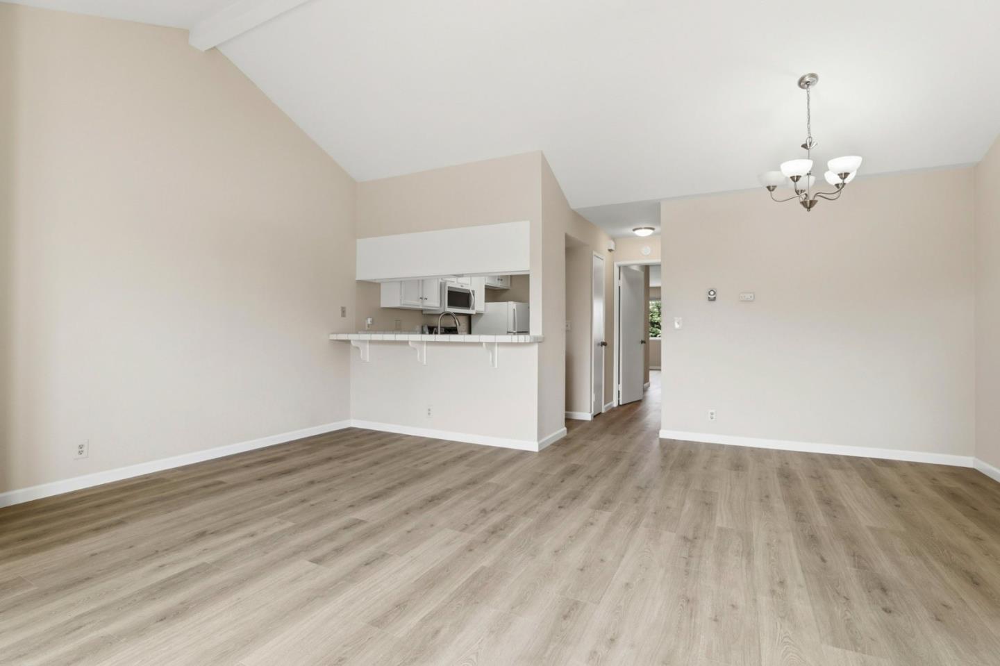 Photo #10: ML82049348 Listing: Photo #10
