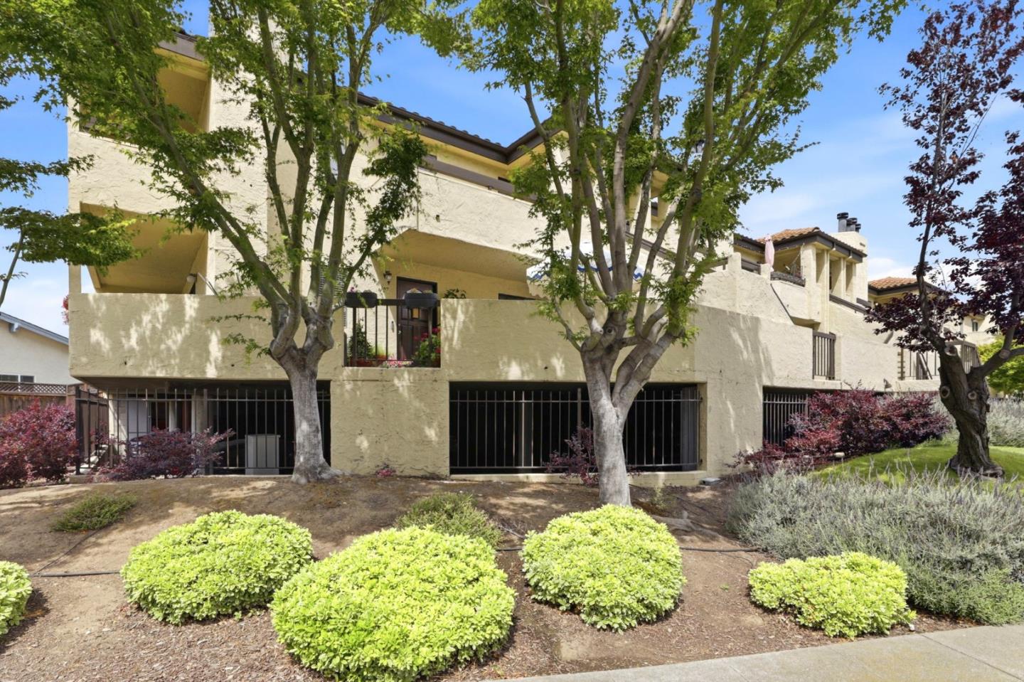 Photo #2: ML82049348 Listing: Photo #2