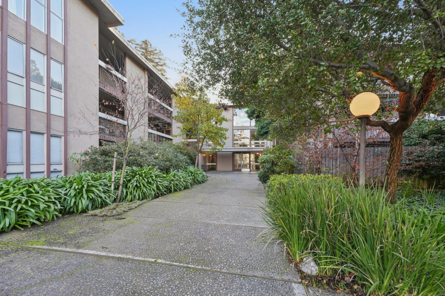323 Monte Vista AVE 203, Oakland, CA 94611, Photo 2