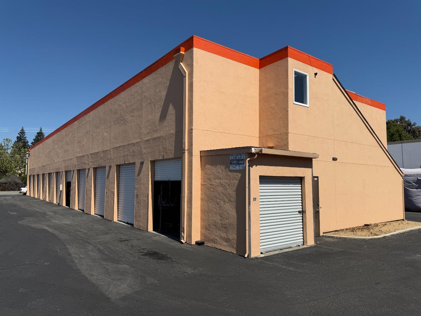 Storage Corner Sunnyvale is a well-located, infill self-storage facility in Sunnyvale, comprising 109 units across 11,651 net rentable square feet. Situated on approximately 0.51 acres (APN: 165-20-021), the property was originally constructed in 1985 and renovated in 2023. The asset is fully built out, featuring a single two-story building designed to maximize efficiency in a supply-constrained Silicon Valley market, with no additional expansion required. The facility offers a strong mix of operational features and customer-focused amenities, including gated access with digital keypad entry, an on-site management office, and 24/7 video surveillance. In addition to traditional roll-up door units, the property benefits from a diverse unit mix with both drive-up and interior access options, lift access to upper levels, fire sprinkler systems, and convenient tenant features such as handcarts and dollies, online bill pay, and flexible leasing options. These features support a wide range of residential and commercial users while enhancing overall tenant convenience and retention. Strategically positioned along West Evelyn Avenue, the property benefits from strong visibility and exposure to approximately 15,221 vehicles per day.