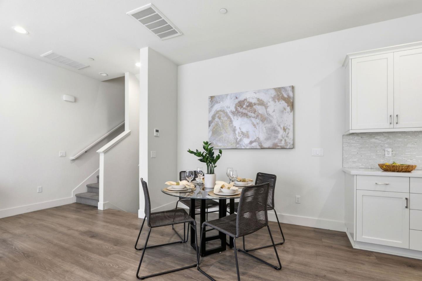 Photo #15: ML82049401 Listing: Photo #15