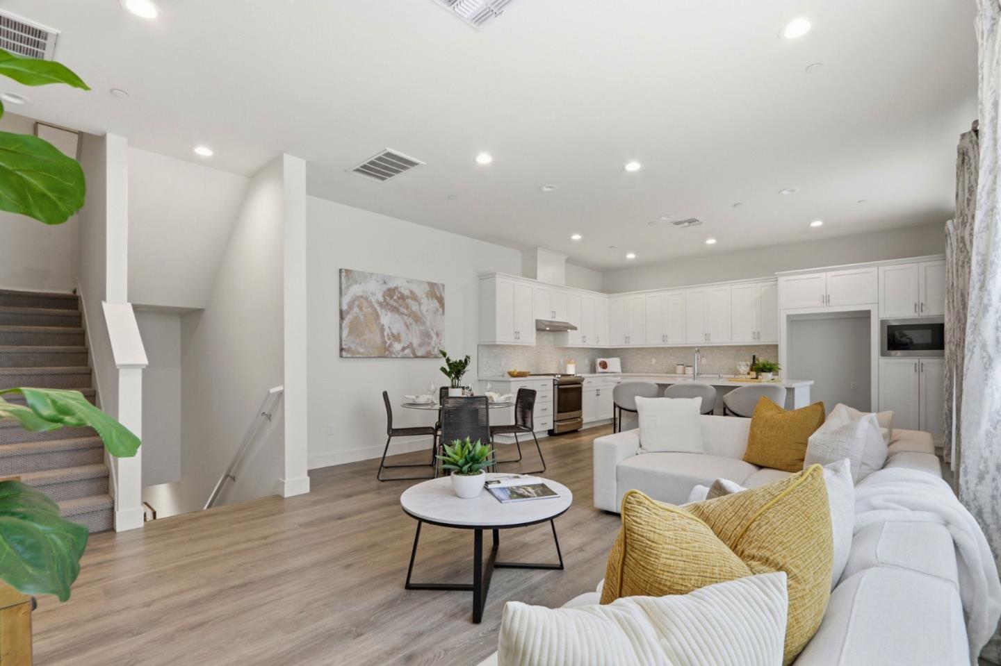 Photo #9: ML82049401 Listing: Photo #9