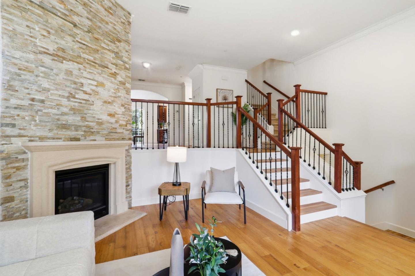 Photo #6: ML82049418 Listing: Photo #6