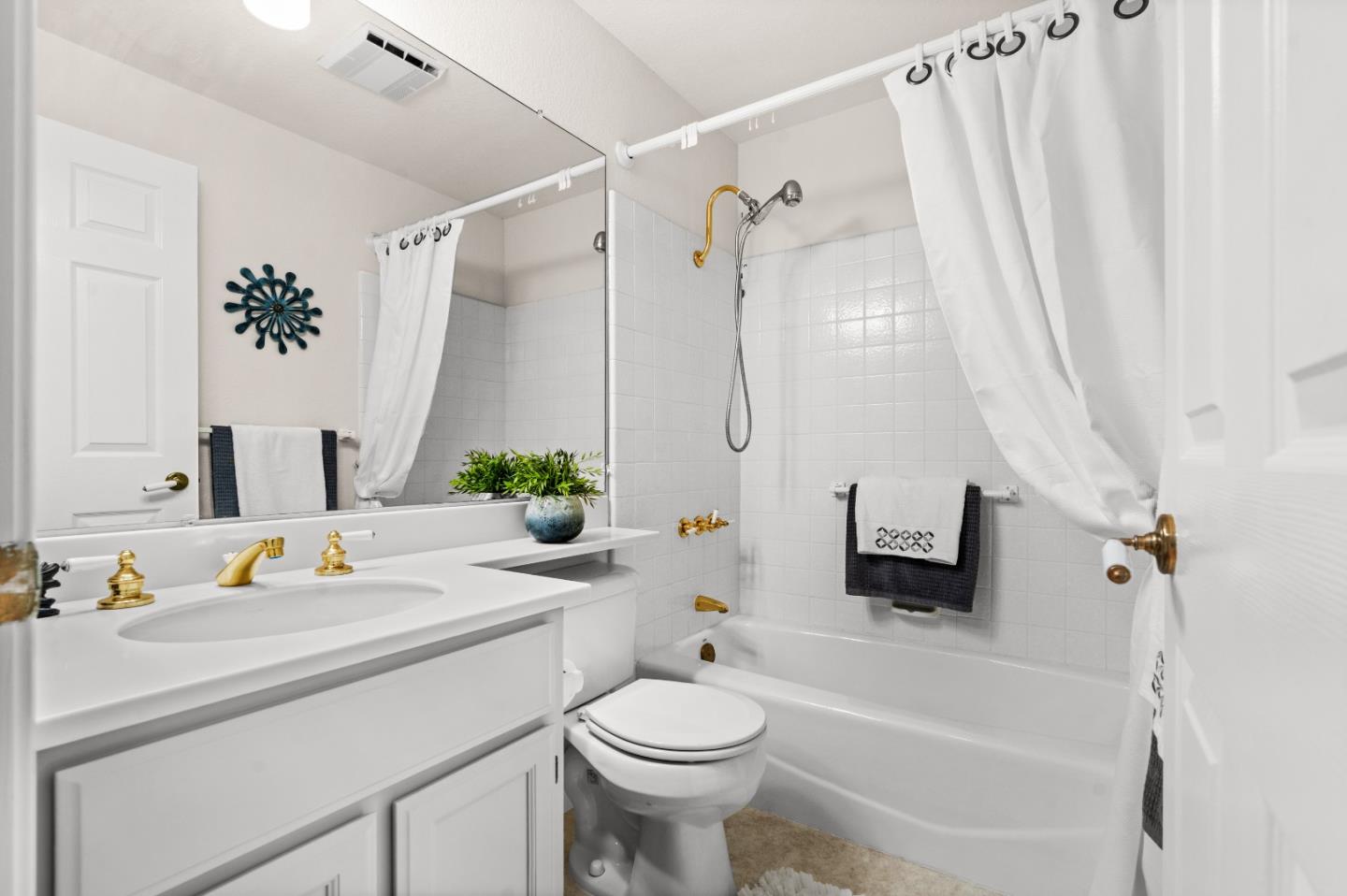 Photo #21: ML82049436 Listing: Photo #21