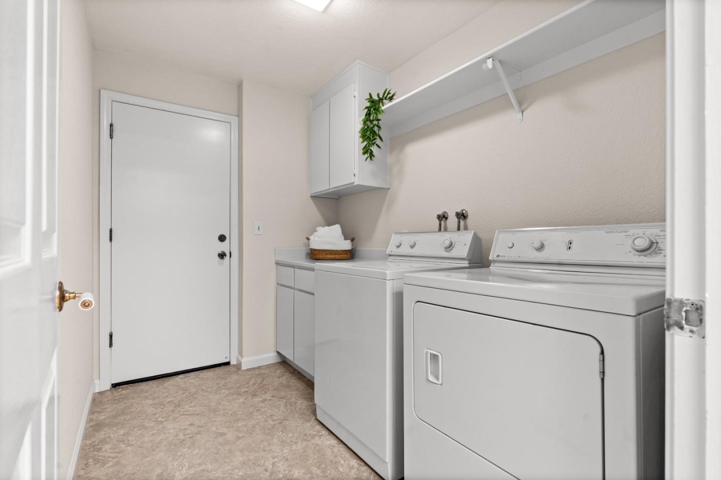 Photo #26: ML82049436 Listing: Photo #26