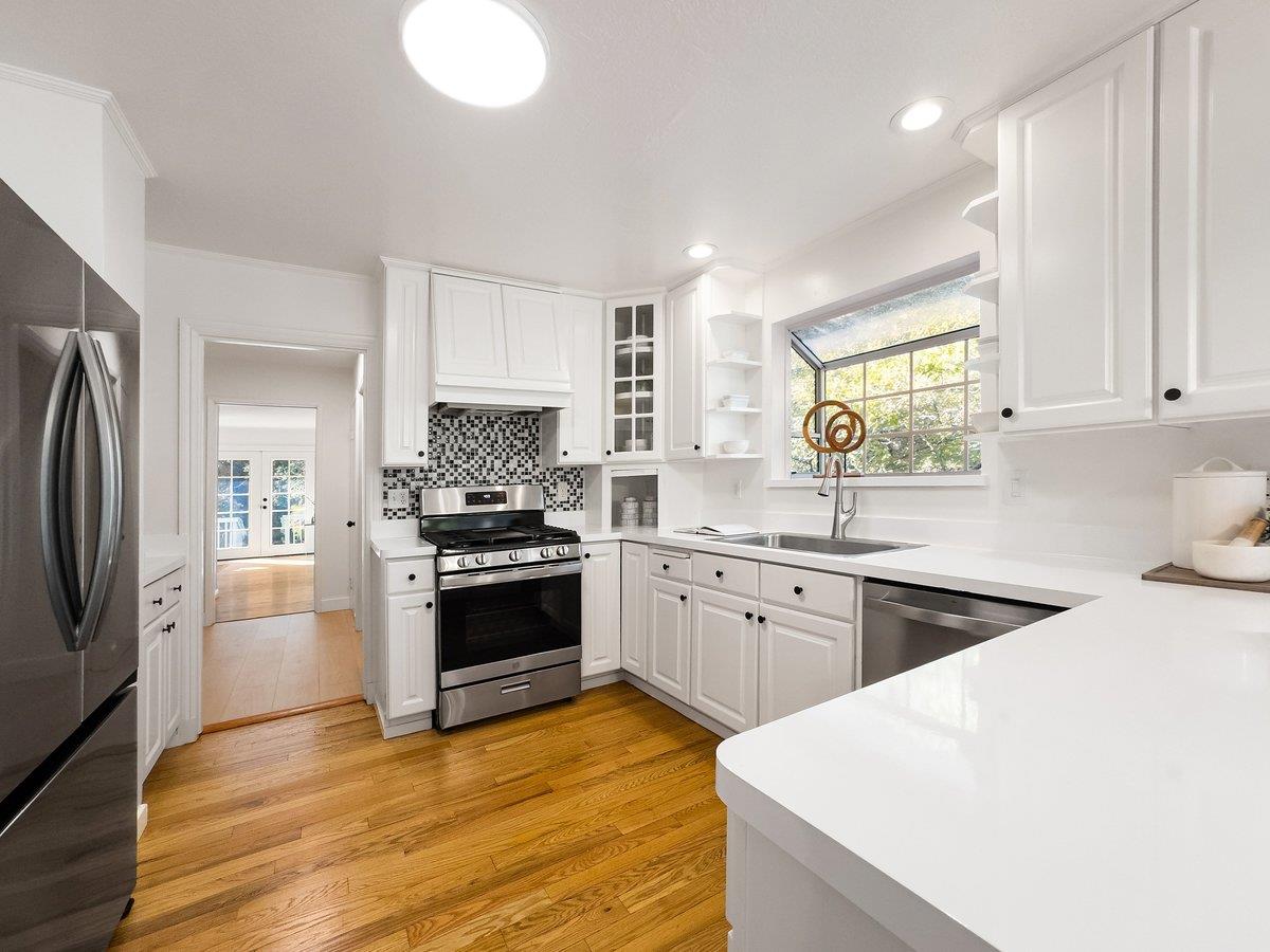 1306 EDGEWOOD RD, REDWOOD CITY, CA 94062  Photo 10