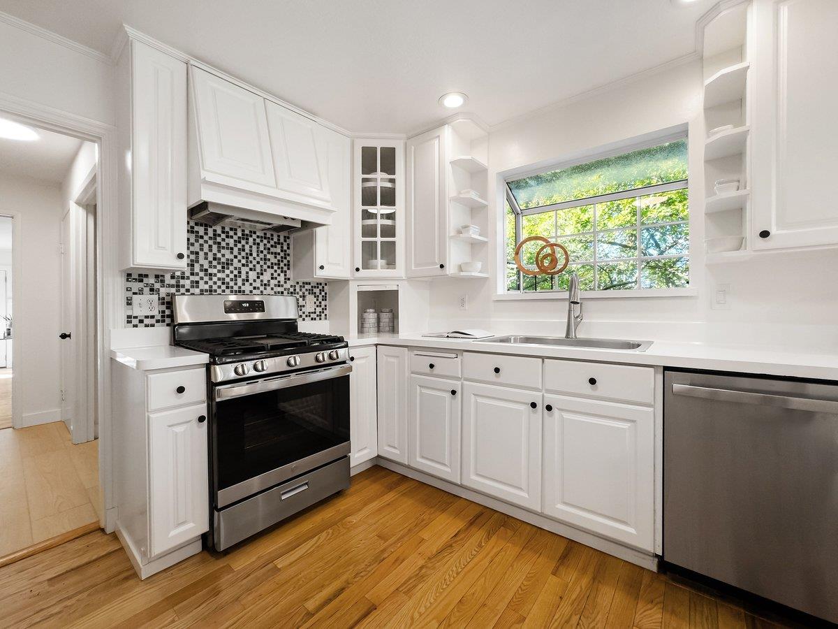 1306 EDGEWOOD RD, REDWOOD CITY, CA 94062  Photo 12