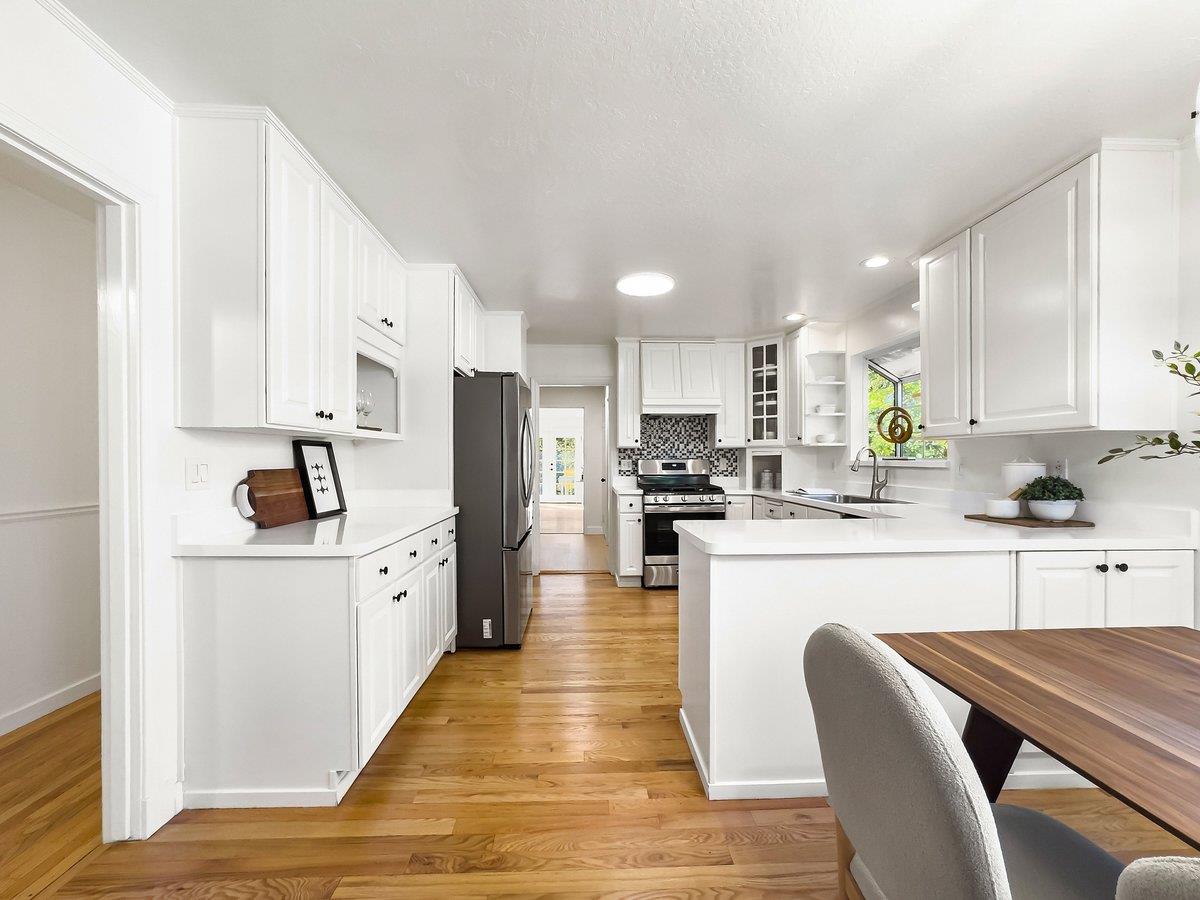 1306 EDGEWOOD RD, REDWOOD CITY, CA 94062  Photo 19