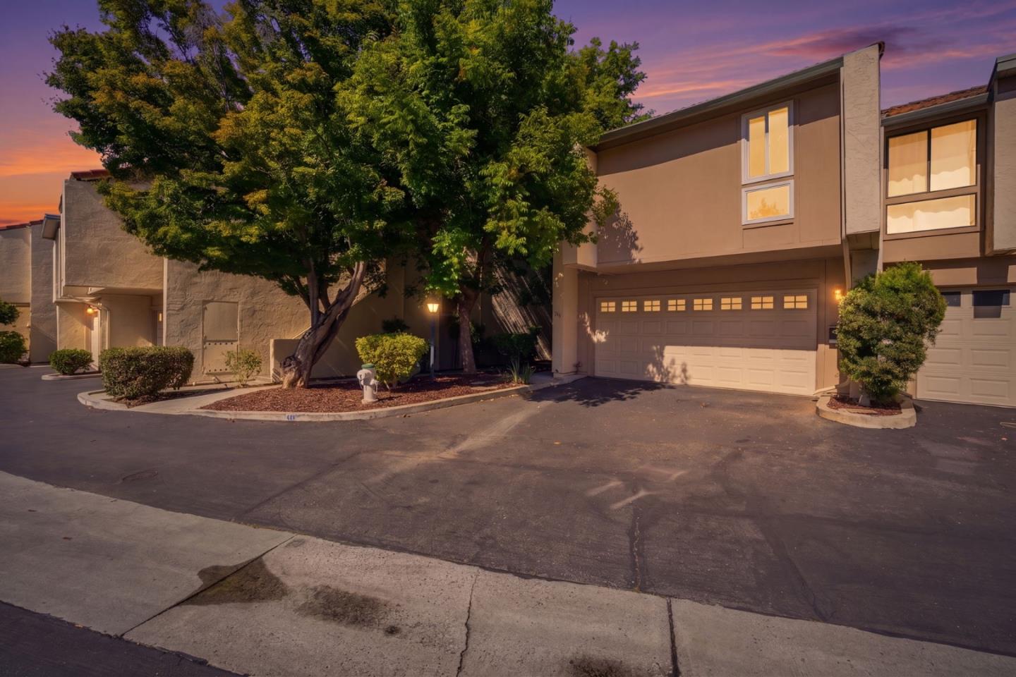 Front Image Thumbnail for ML82049504