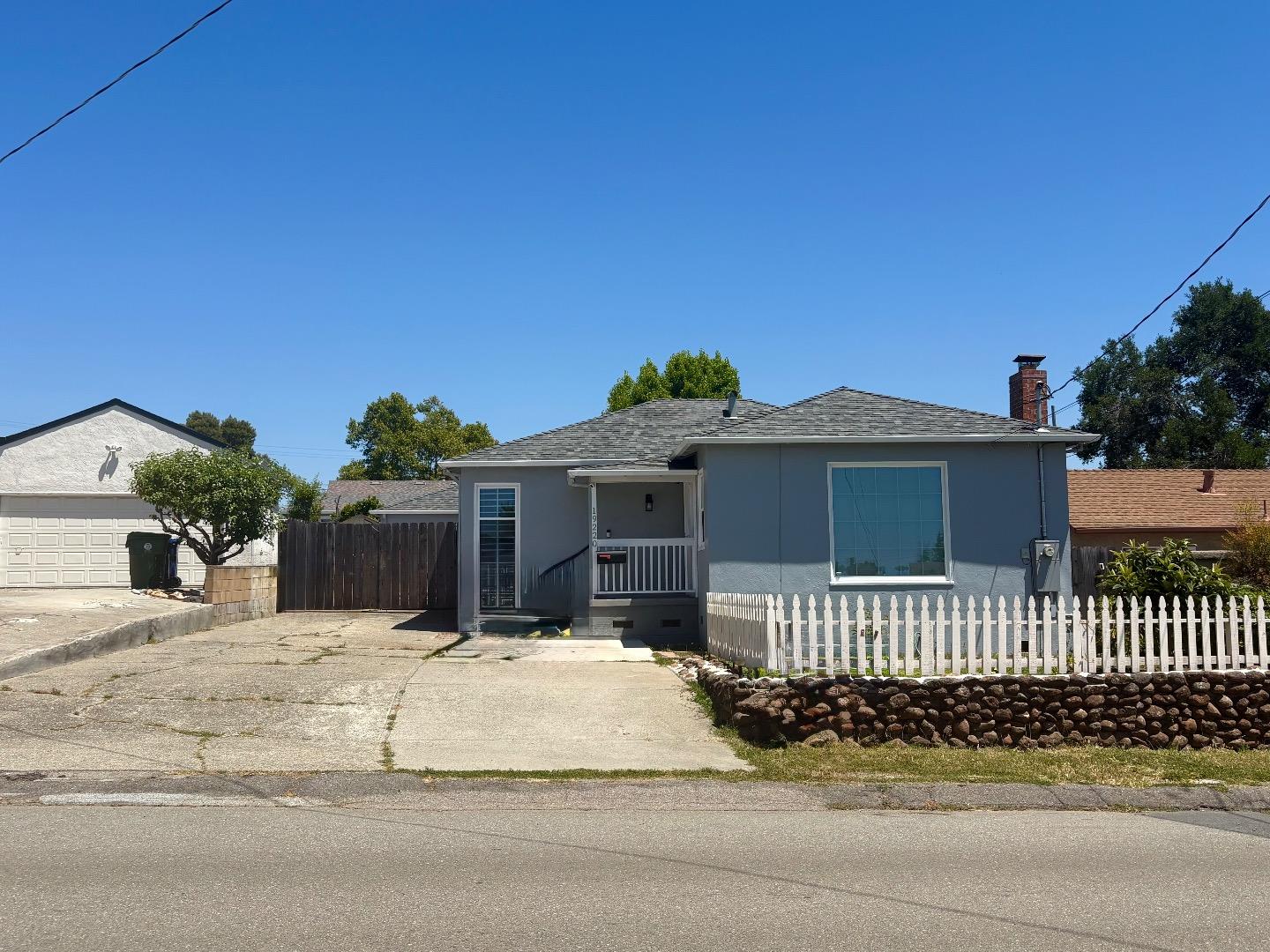 Front Image Thumbnail for ML82049529