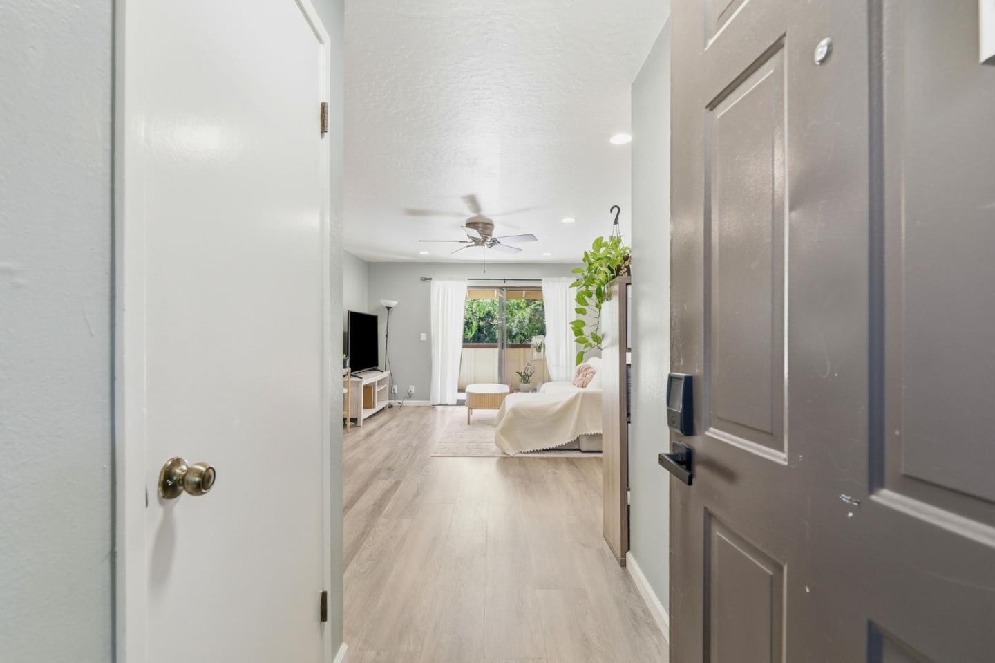 Photo #1: ML82049536 Listing: Photo #1