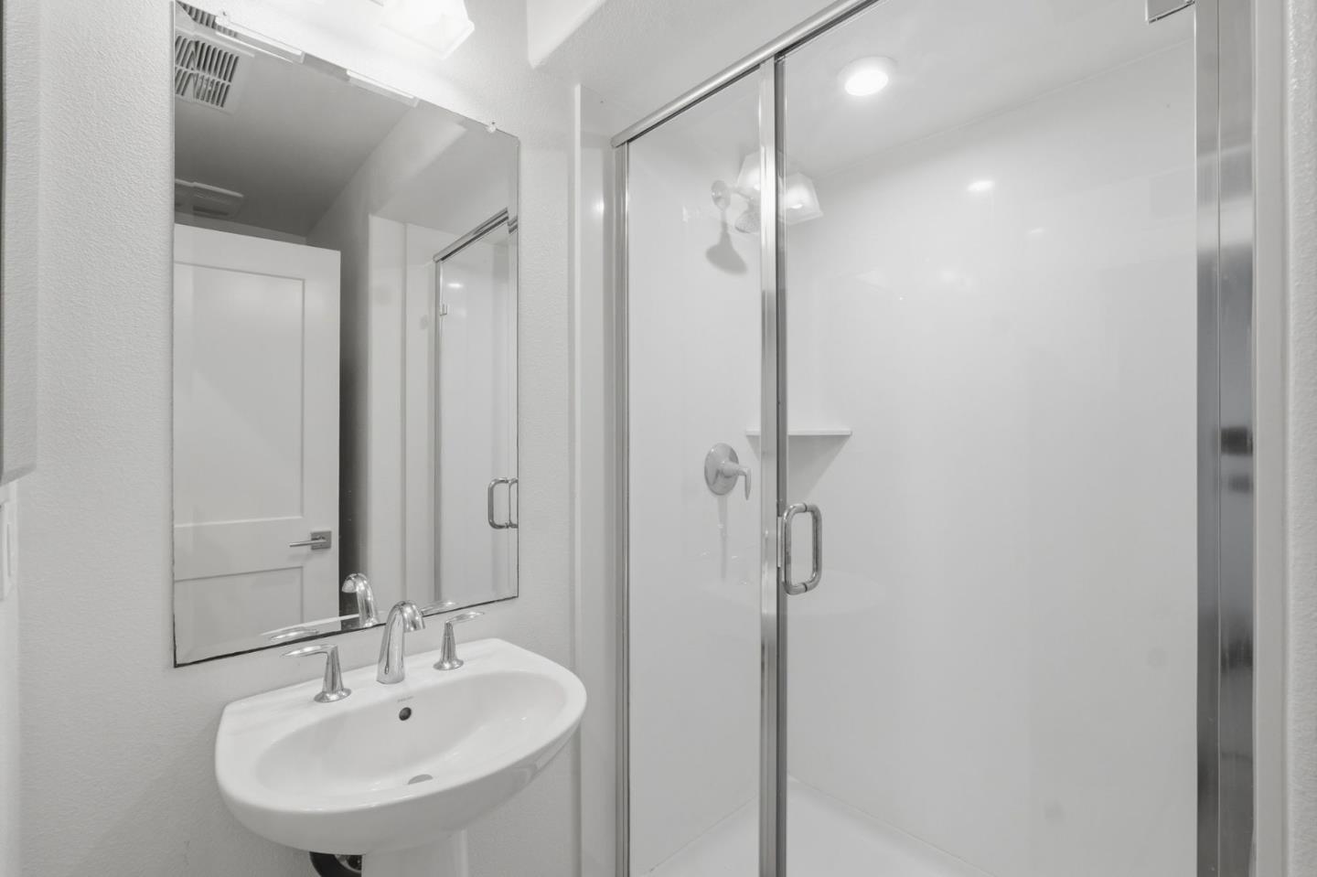 Photo #5: ML82049543 Listing: Photo #5