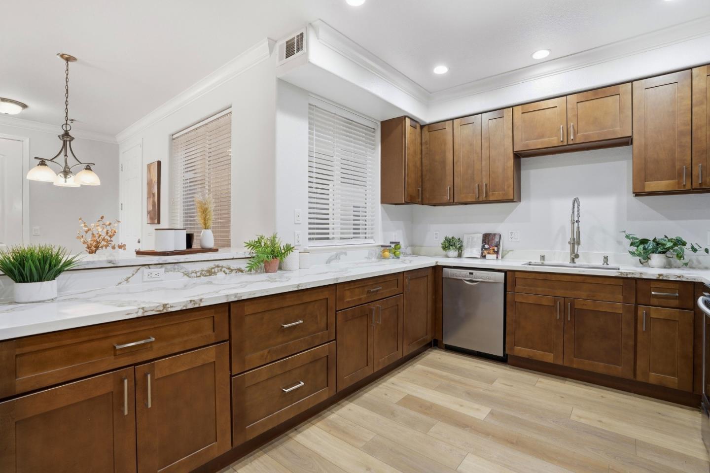 Photo #9: ML82049547 Listing: Photo #9