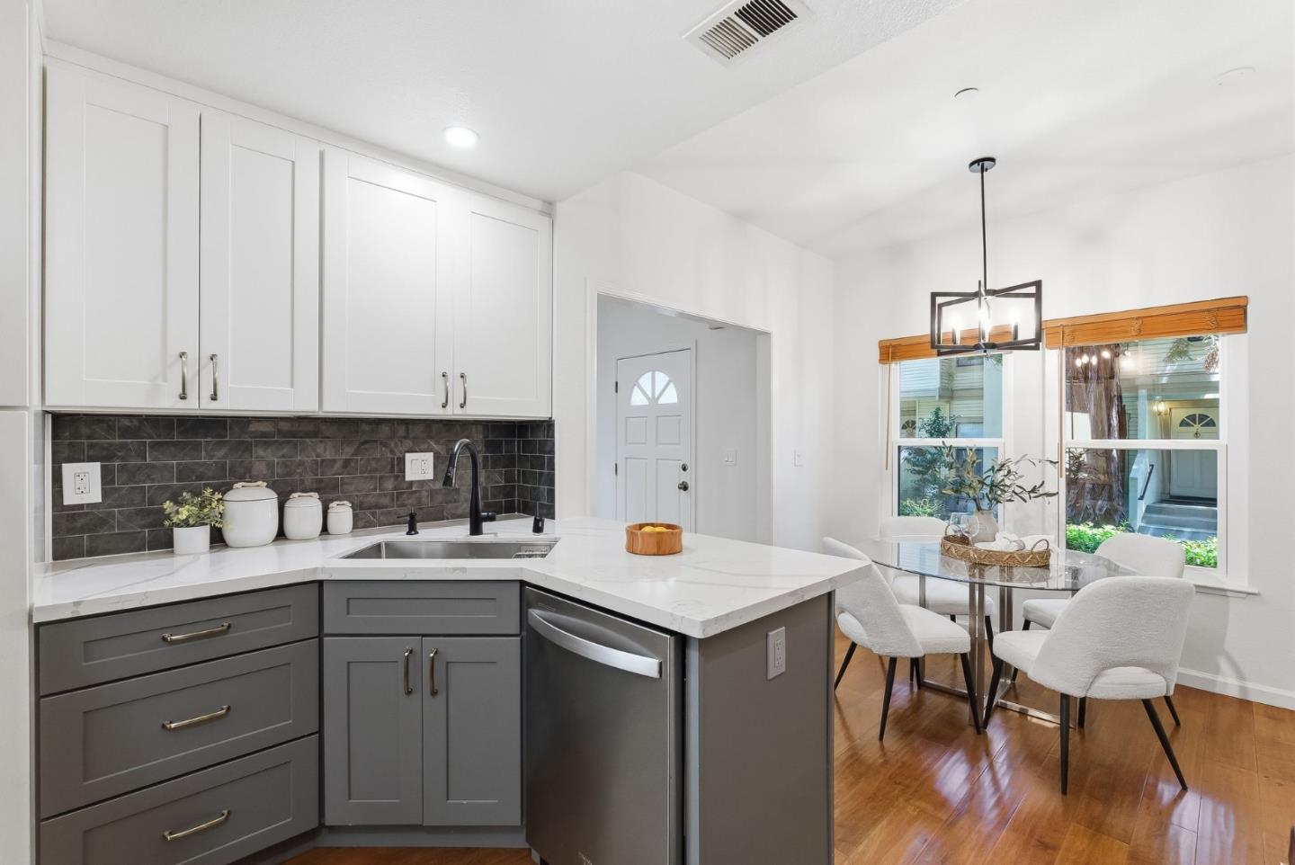 Photo #9: ML82049585 Listing: Photo #9