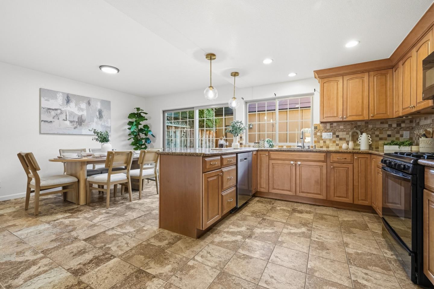 Photo #14: ML82049595 Listing: Photo #14