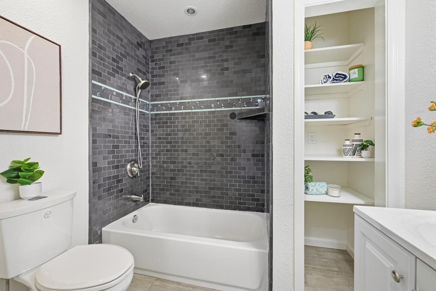 Photo #28: ML82049595 Listing: Photo #28