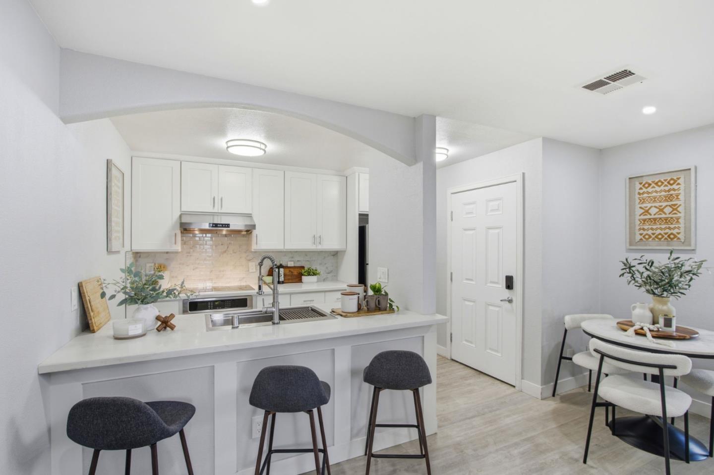 Photo #8: ML82049602 Listing: Photo #8