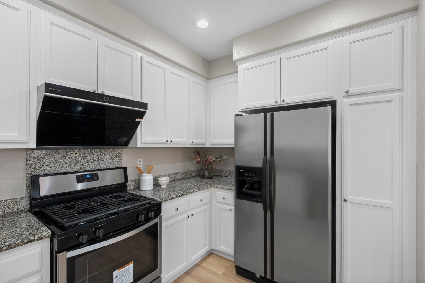 Photo #21: ML82049619 Listing: Photo #21