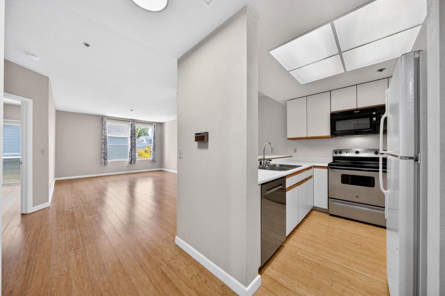 Photo #4: ML82049629 Listing: Photo #4