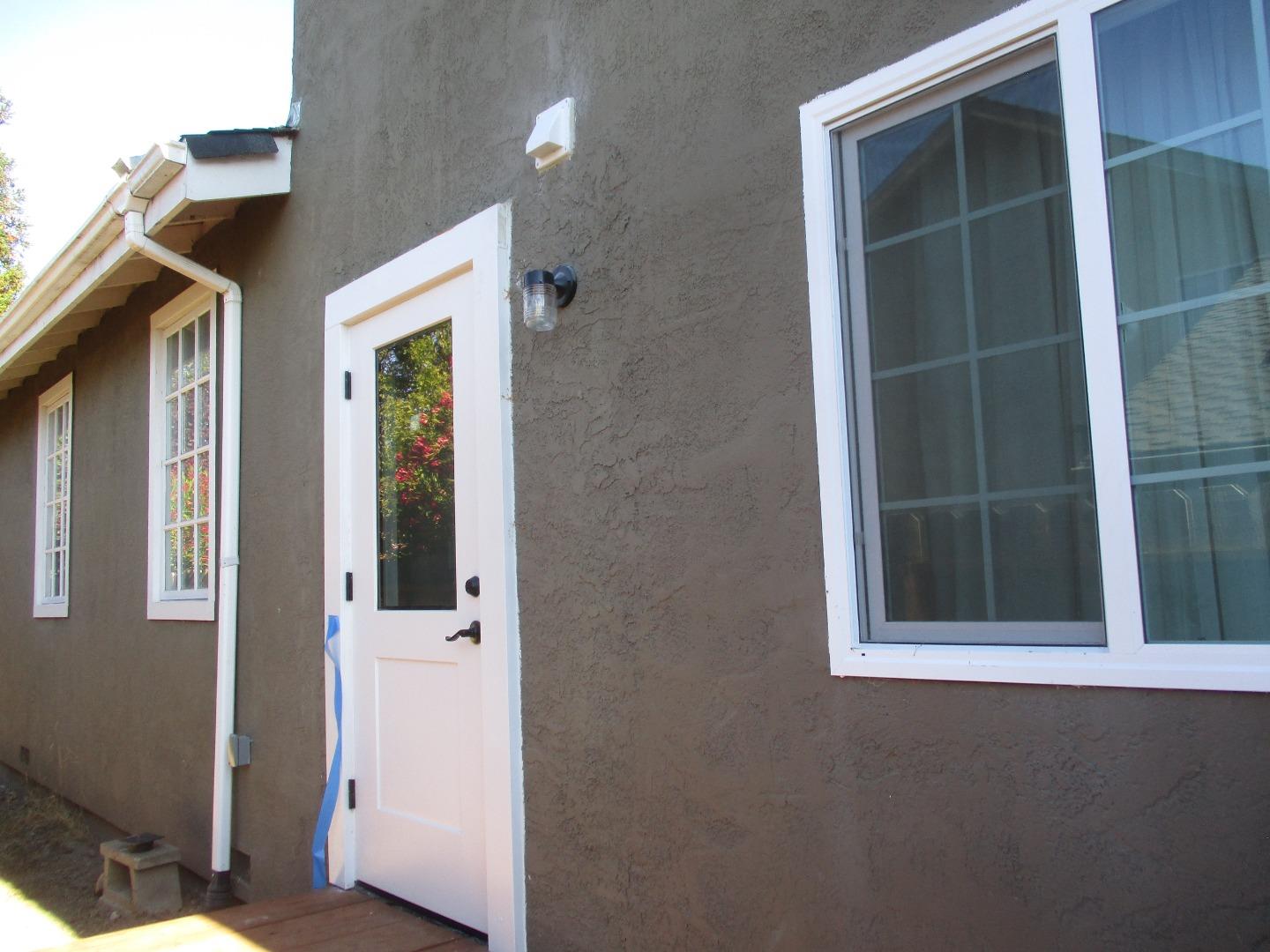 Front Image Thumbnail for ML82049656