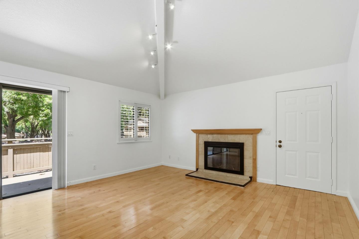 Photo #3: ML82049667 Listing: Photo #3