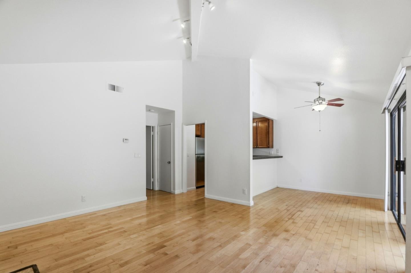 Photo #7: ML82049667 Listing: Photo #7