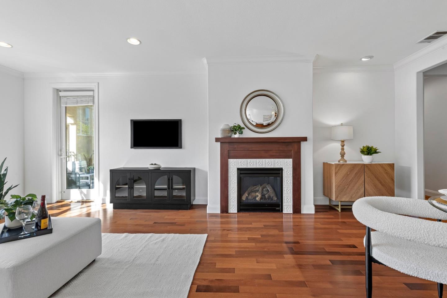 Photo #5: ML82049668 Listing: Photo #5