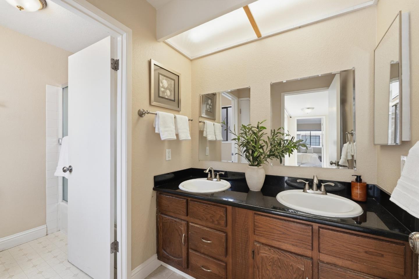 Photo #17: ML82049690 Listing: Photo #17