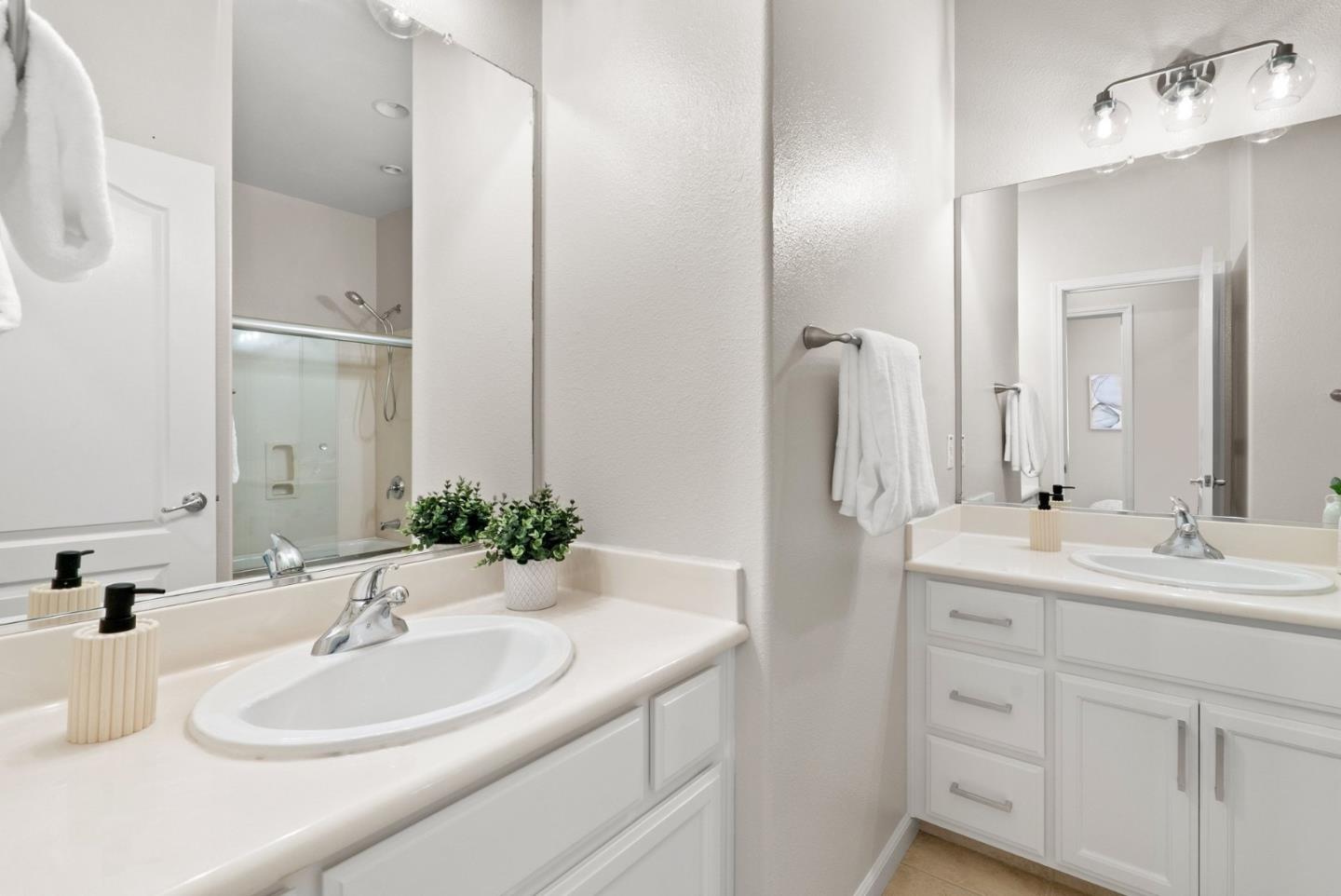 Photo #42: ML82049704 Listing: Photo #42