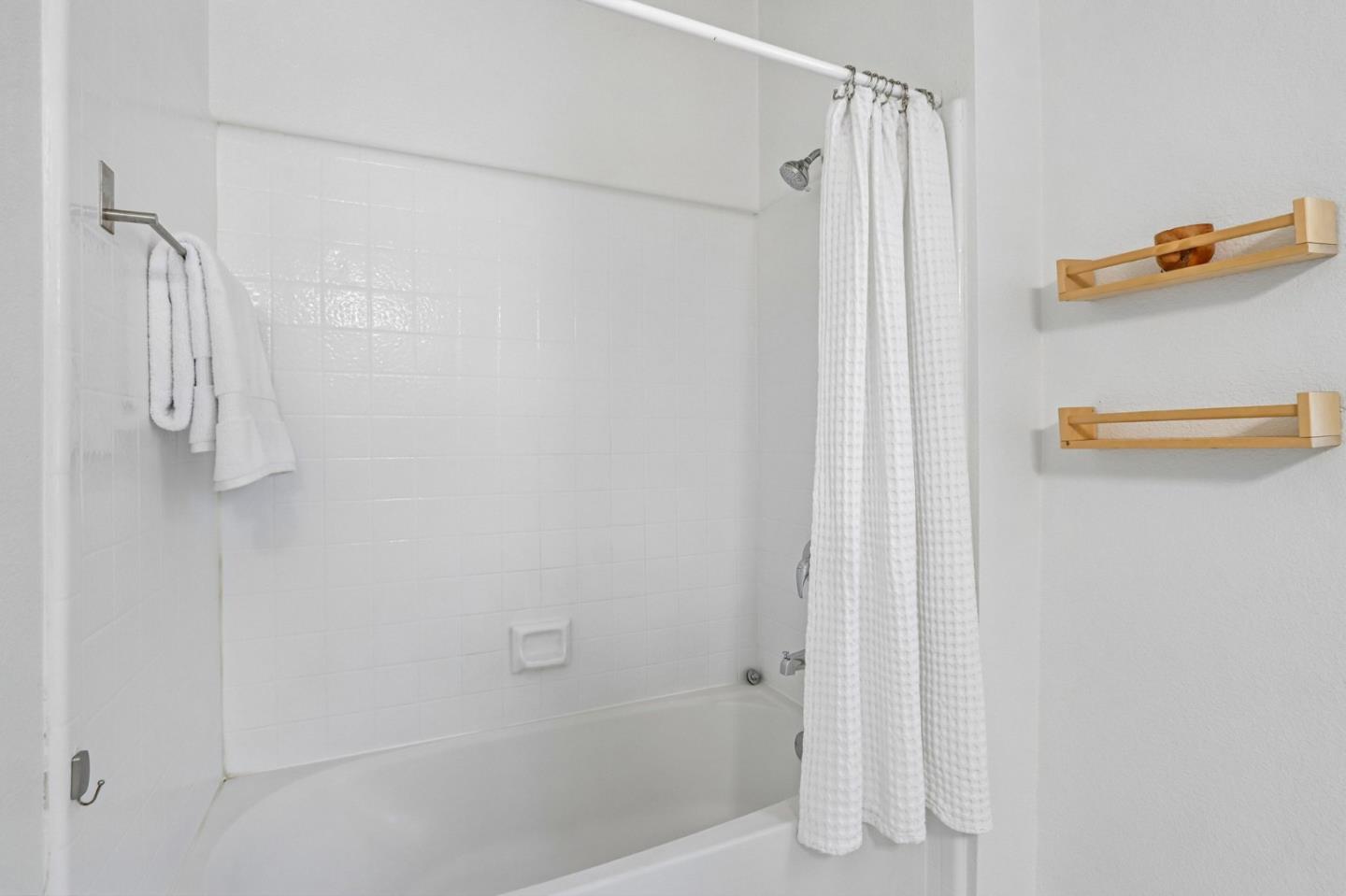 Photo #20: ML82049744 Listing: Photo #20