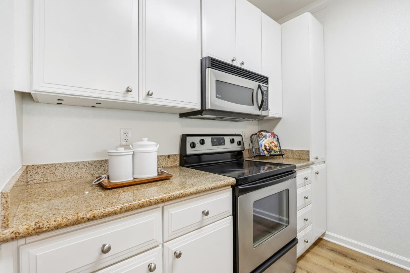 Photo #7: ML82049744 Listing: Photo #7