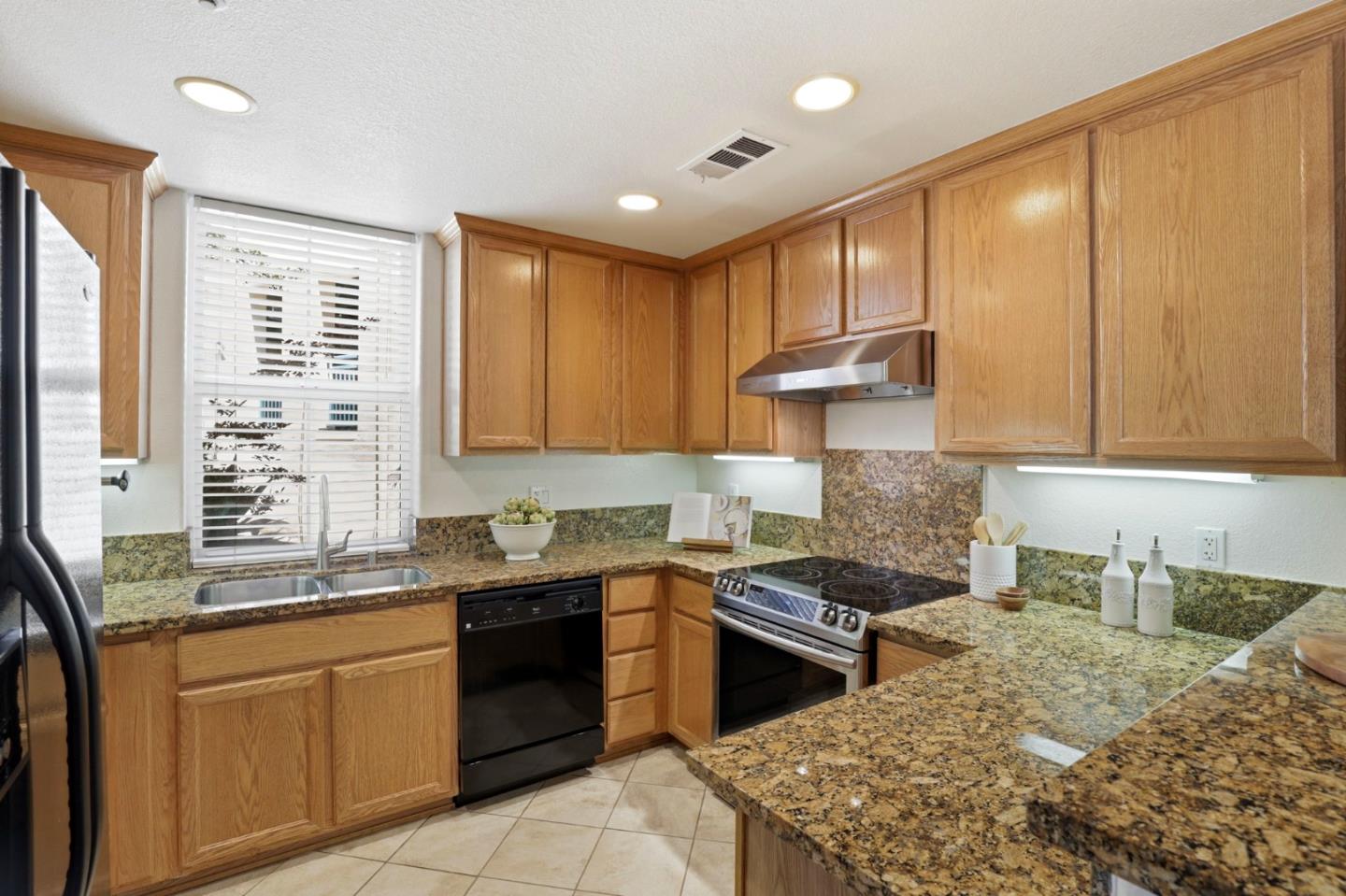 Photo #12: ML82049772 Listing: Photo #12