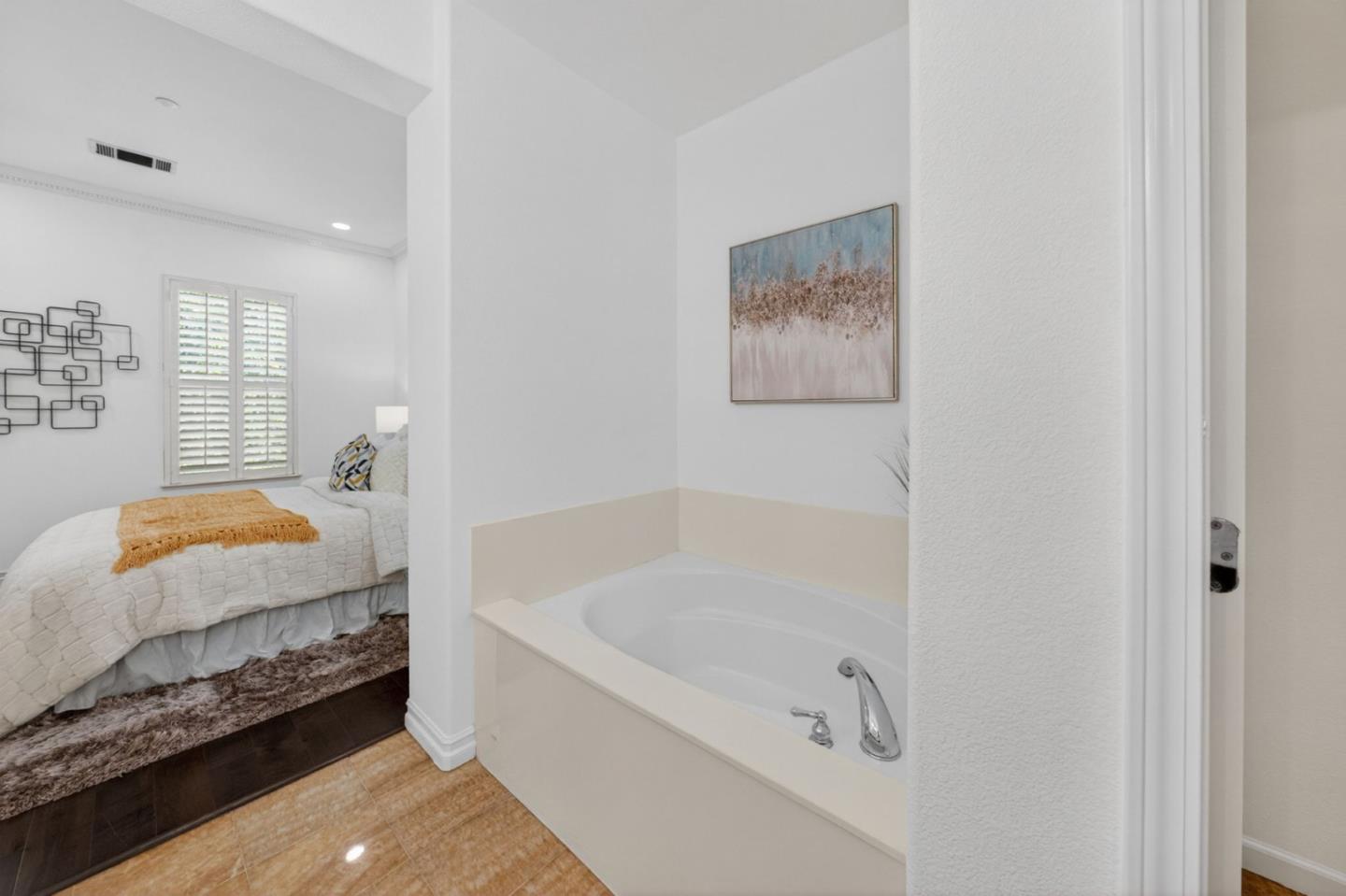 Photo #18: ML82049806 Listing: Photo #18