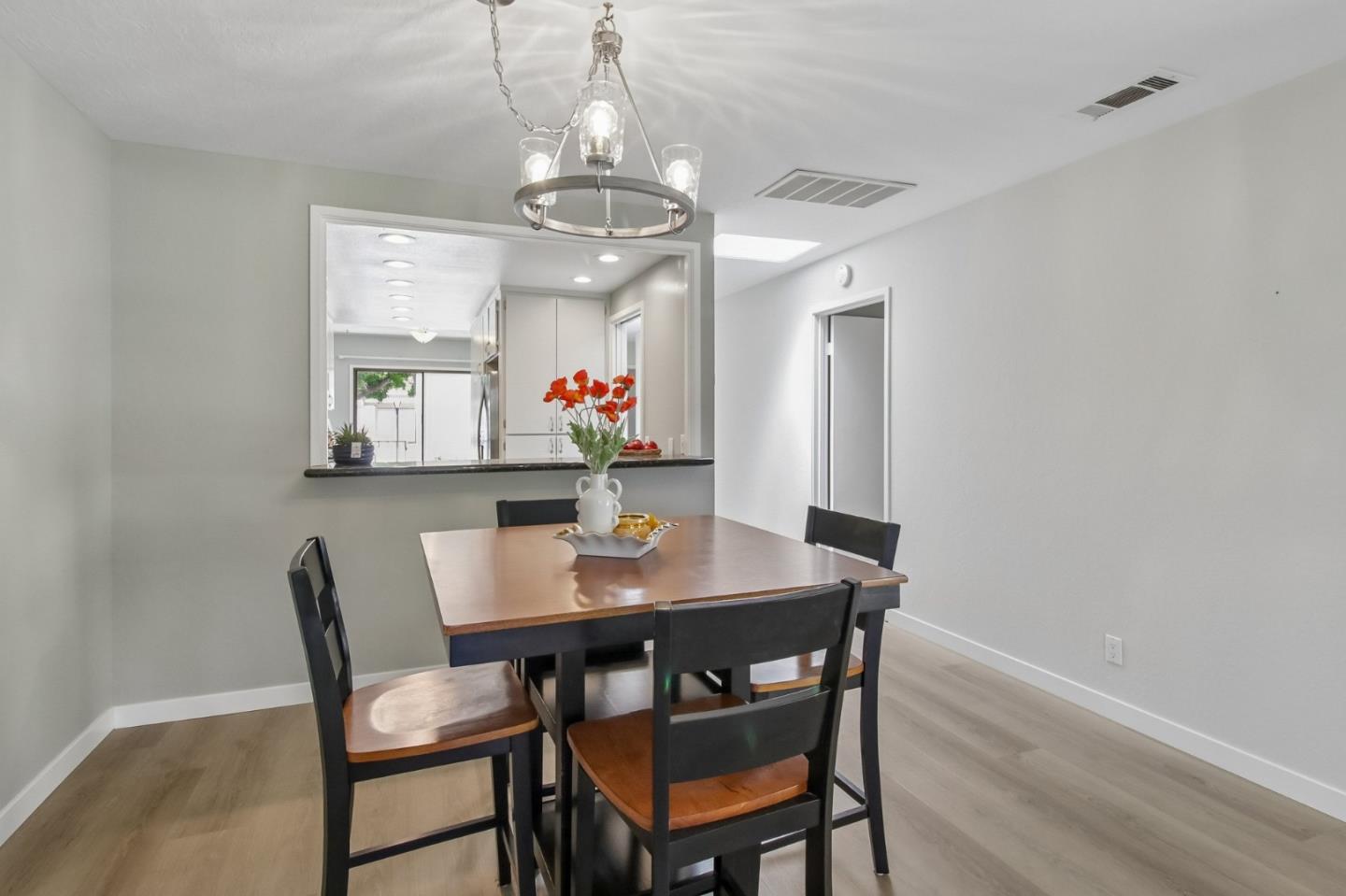Photo #11: ML82049829 Listing: Photo #11