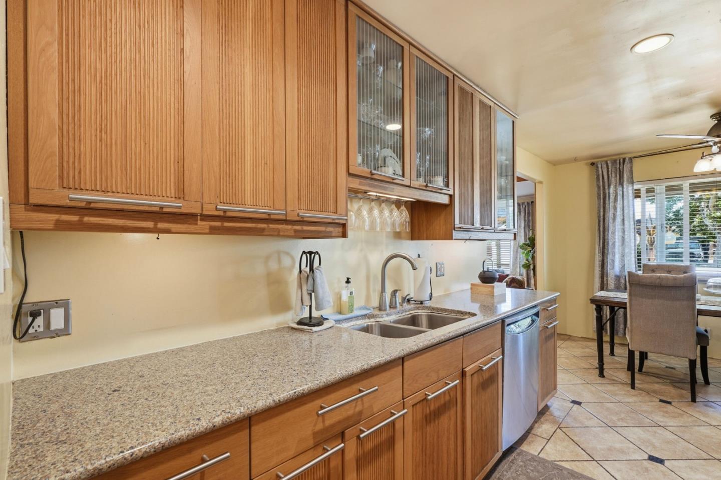 2115 Teakwood St, Solano County, CA 94591 photo 13