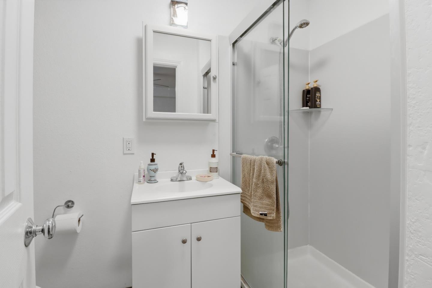 216 Rio Verde St, Daly City, CA 94014 photo 8