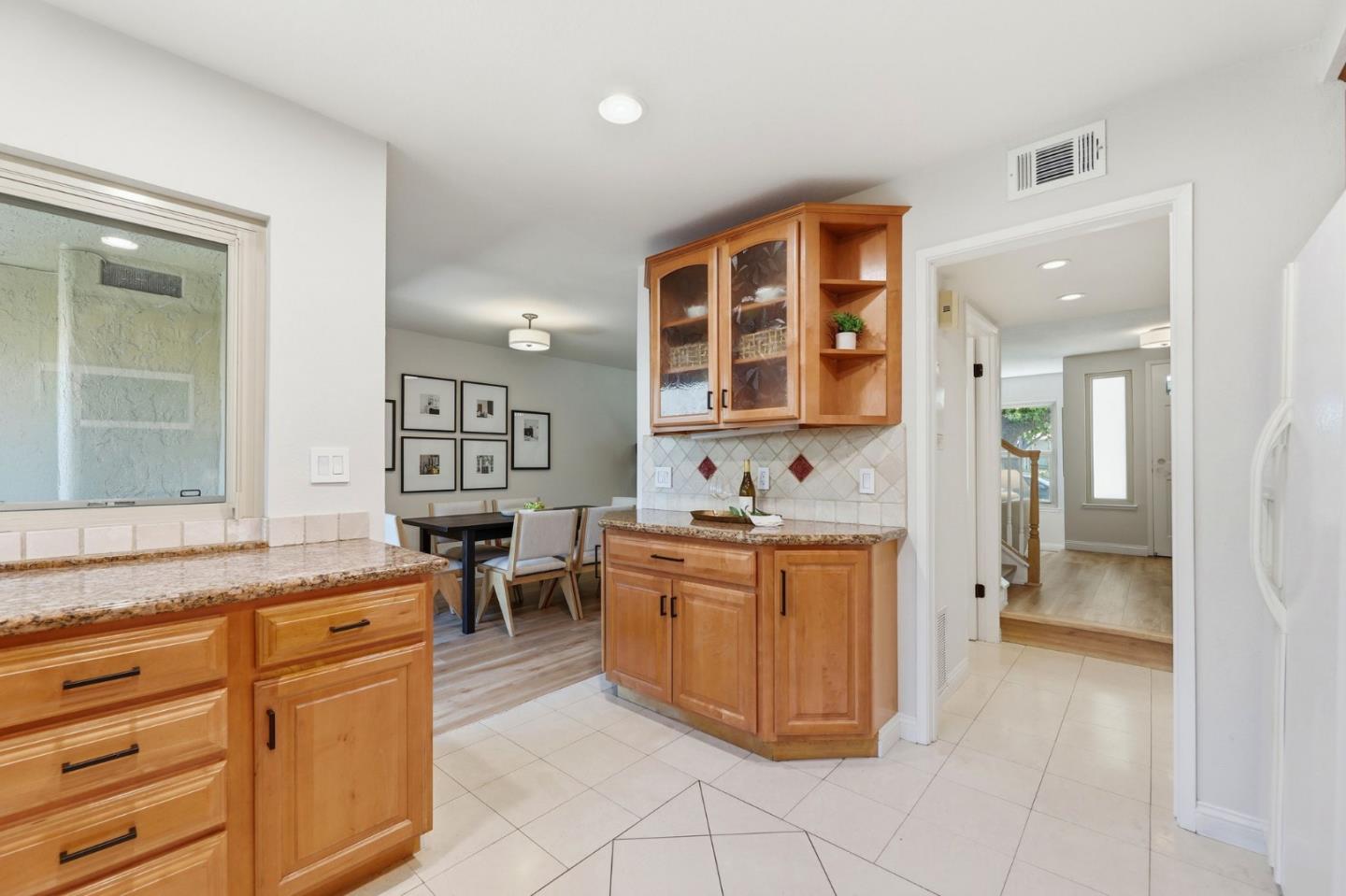 Photo #5: ML82049855 Listing: Photo #5